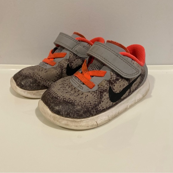 🟧$8 ADD-ON🟧 NIKE Free • 6C • Toddler size 6 - Picture 2 of 11